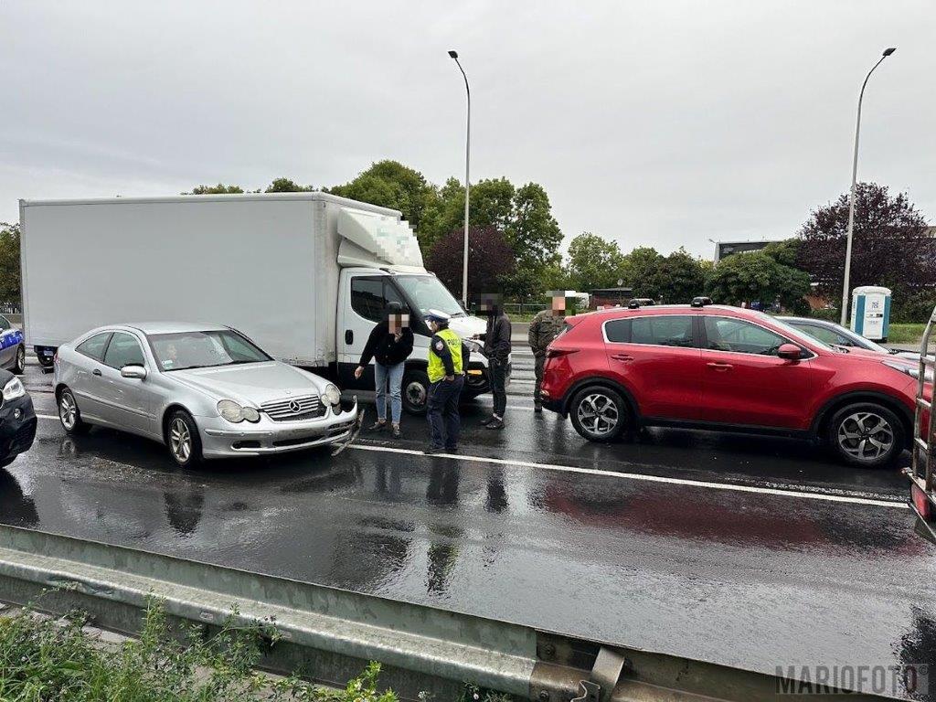 Kolizja Niedaleko Ronda Na Ul Nysy U Yczkiej W Opolu Opowiecie Info