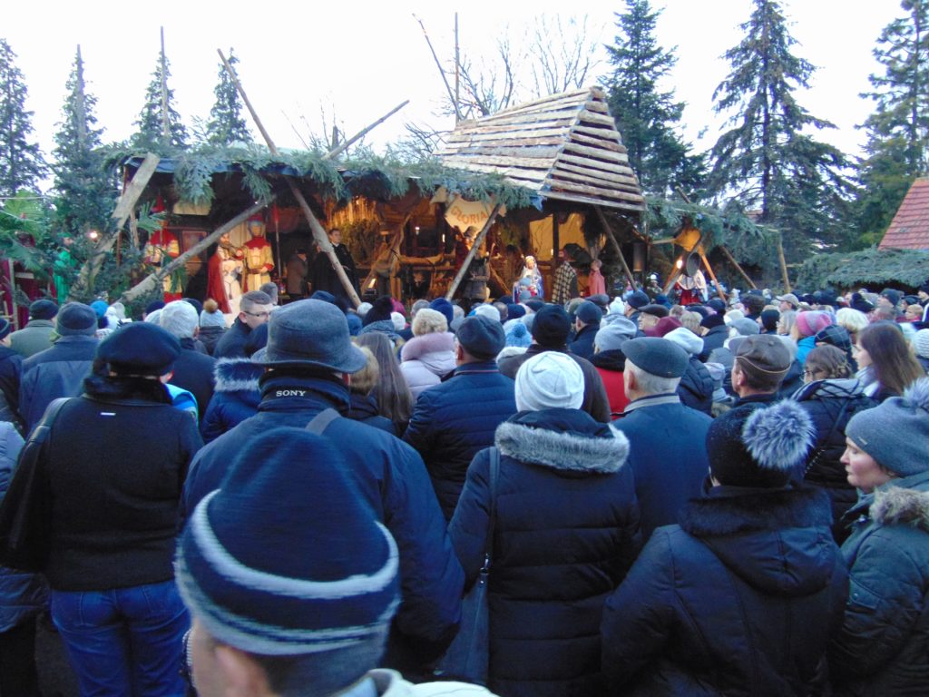 Świąteczne kolędowanie w Opolu-Szczepanowicach. Biskup Czaja: „potrzebna nam zgoda, dość sporów!”
