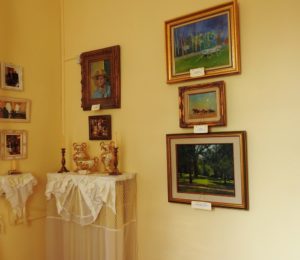 Pałac w Łosiowie bogatszy o blisko 70 eksponatów