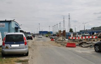 Tragedia. Blacha przygniotła człowieka Tragedia. Blacha przygniotła człowieka