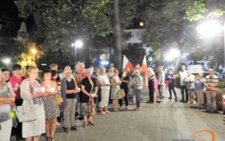 Holenderski sędzia gościem specjalnym opolskiej czwartkowej manifestacji. Świetne wystąpienie Alberta Goversa Holenderski sędzia gościem specjalnym opolskiej czwartkowej manifestacji. Świetne wystąpienie Alberta Goversa