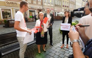 „Decydujmy wspólnie” – to hasło wyborcze Apolonii Klepacz z SLD „Decydujmy wspólnie” – to hasło wyborcze Apolonii Klepacz z SLD