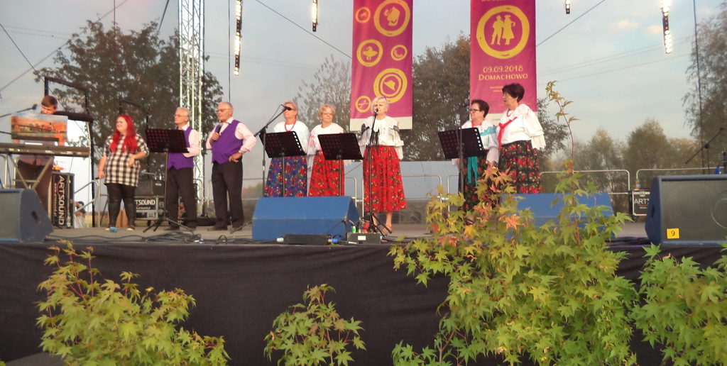 Zespół &#8222;Lira&#8221; z Karłowic na VIII Festiwalu Tradycji i Folkloru