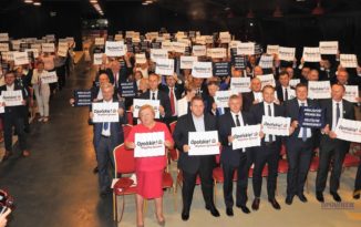 „Społeczeństwo zasługuje na poważne traktowanie” [obszerna relacja z konwencji wyborczej KWW MN]