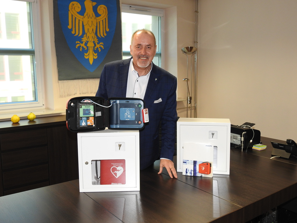 Powiat opolski kupił urządzenia ratujące życie