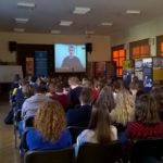 Międzynarodowy Dzień Wolontariusza. Uczniowie z Opola zrobili wideokonferencję z kolegami z czterech kontynentów!