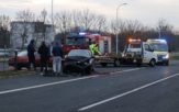 Kolizja na ul. Sosnkowskiego w Opolu. Zderzyły się dwa samochody osobowe [ZDJĘCIA]