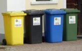 Łubniany. Zamiast worków są pojemniki na śmieci