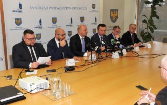 Lutowa sesja sejmiku. Rok 2019 Opolskim Rokiem Wolności oraz Rokiem 15-lecia obecności Województwa Opolskiego w Unii Europejskiej Lutowa sesja sejmiku. Rok 2019 Opolskim Rokiem Wolności oraz Rokiem 15-lecia obecności Województwa Opolskiego w Unii Europejskiej