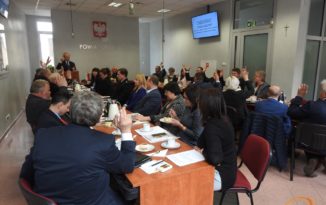 Sesja powiatu. Jest kilka zmian, o których warto wiedzieć Sesja powiatu. Jest kilka zmian, o których warto wiedzieć