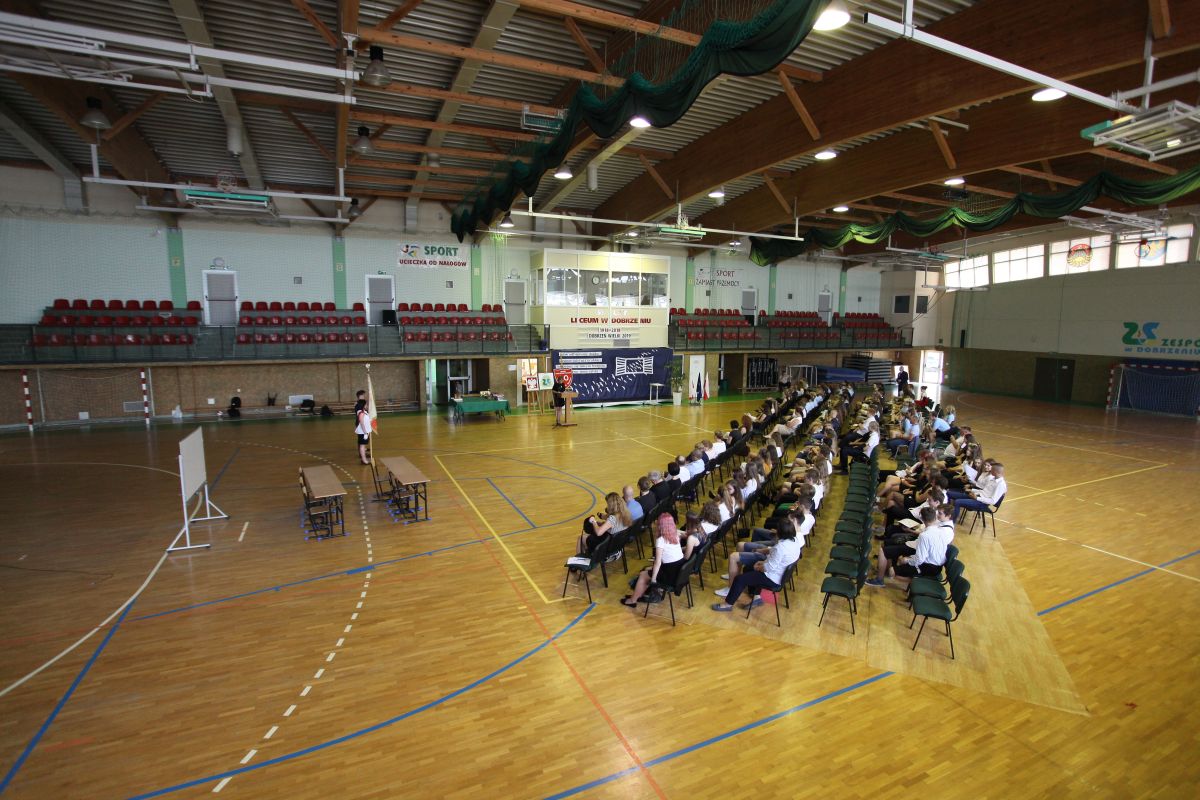 Matura 2020. Dobrzeńscy maturzyści są już absolwentami, ale wciąż mogą liczyć na pomoc nauczycieli