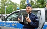 Opolski funkcjonariusz&#8230; pisarzem