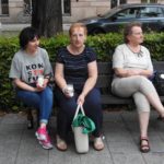 Wolni Ludzie z Opola nie zasypiają gruszek w popiele. Kilkanaście osób znów w piątek było przed sądem