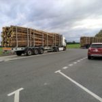 Zatrzymano trzy ciężarówki z przeładowanym drewnem