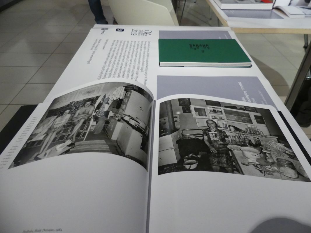 Książki fotograficzne na wystawie w MBP w Opolu. Do zbiorów trafią perełki