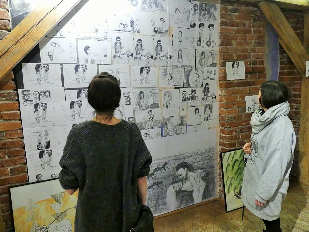 &#8222;Czego pragną kobiety&#8221;. Malwina Mielniczuk &#8222;odpowiada&#8221; na 50 rysunkach w Miejscu X [WIDEO, ZDJĘCIA]