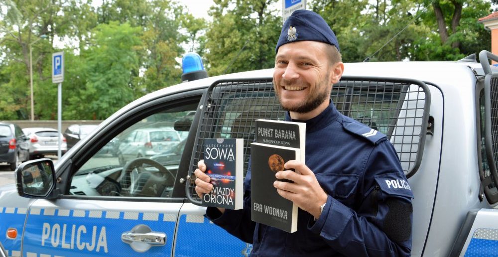Policjant z Opola wygrał plebiscyt ,,Książki Roku”