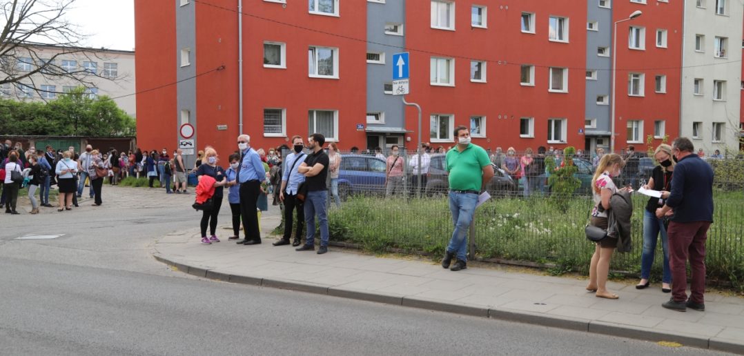 Opole. Alarm bombowy w Urzędzie Skarbowym, ewakuacja pracowników