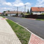 W Węgrach remontują drogi i chodniki