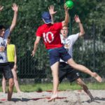 Młodzież zagrała turniej piłki ręcznej plażowej w Opolu [GALERIA]
