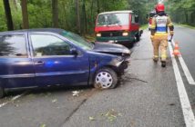 Wypadek na DK 45. Samochód wpadł do rowu