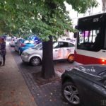 Opole. Samochód zderzył się z autobusem MZK