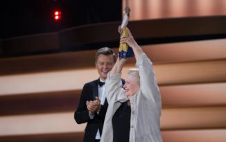 Stanisława Celińska z Karolinką w Opolu: Zamiast nienawiści miłość [WIDEO]