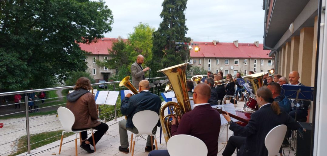 Ozimska Orkiestra Dęta zagrała koncert w plenerze