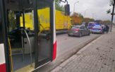 Opole. Samochodów osobowy wjechał w autobus MZK