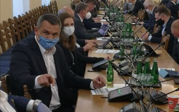 Skandal.  Poseł Kostuś: PiS dewastuje dorobek wielu ludzi, czego przykładem jest Gospodarstwo Rybackie w Niemodlinie