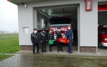 Strażacy z OSP Kadłub Turawski otrzymali zestaw ratowniczy wart ponad 2 tysiące zł