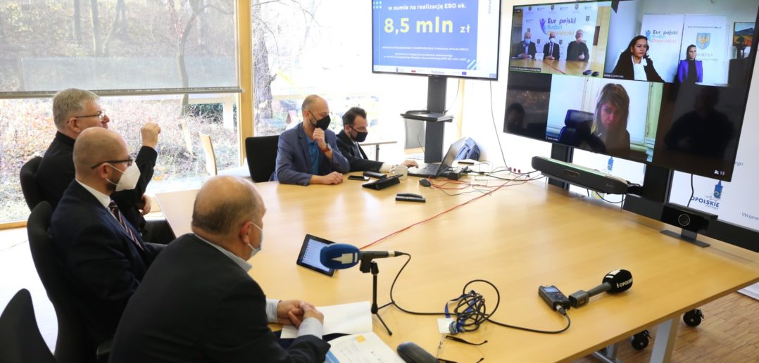 Projekt.  Marszałek województwa stawia na rozwój i kształcenie Opolan za unijne pieniądze