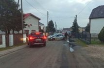Wypadek w Wawelnie. Kierujący bmw wjechał w betonowe ogrodzenie
