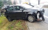 Opole. Kierowca seata wjechał w przydrożny płot