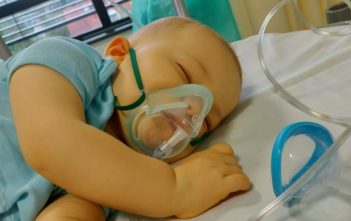 Paulinka walczy z białaczką, a terapia ma potrwać 2 lata. Jak możemy jej pomóc? Paulinka walczy z białaczką, a terapia ma potrwać 2 lata. Jak możemy jej pomóc?