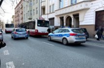 Zderzenie samochodu nauki jazdy z autobusem MZK w centrum Opola
