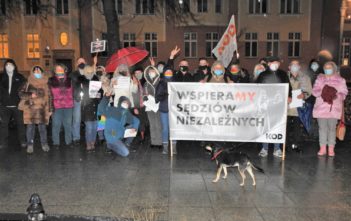 TSUEnami nadchodzi – uważają Wolni Ludzie z Opola i robią swoje