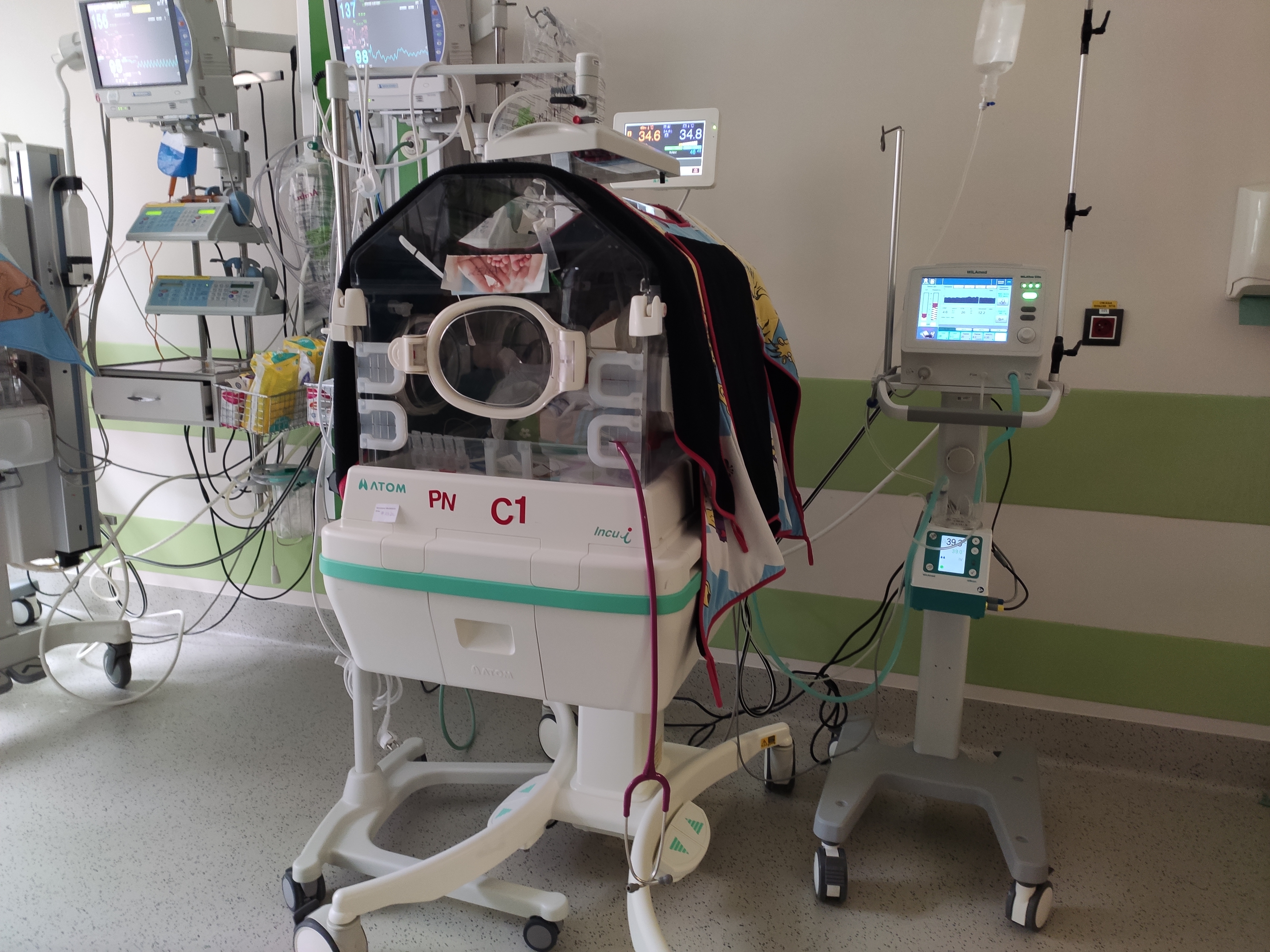 Szpital. Noworodek i jego mama mogą czuć się bezpiecznie, nawet w czasach pandemii