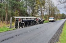 Ciężarówka wpadła do rowu na trasie Kup-Brynica