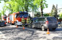 Wypadek na ul. Strzeleckiej w Opolu. Bus zderzył się z osobówką, którą jechała kobieta z dzieckiem