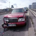 Zderzenie trzech samochodów na estakadzie w Opolu