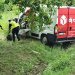 Wypadek na trasie Opole-Kluczbork. Kierowca uderzył busem w drzewo