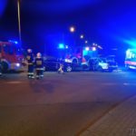 Zderzenie dwóch passatów na obwodnicy Opola. Dwie osoby w szpitala