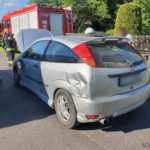 Dwa samochody zderzyły się w Jełowej. Jedna osoba trafiła do szpitala