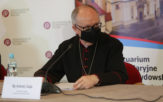 Kościół. Bp Andrzej Czaja, pierwszy duszpasterz polskiego Kościoła