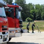 Niedaleko Elektrowni Opole porzucono beczki z nieznaną substancją