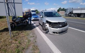 Kolizja na obwodnicy Opola. Osobówka zderzyła się z motocyklem Kolizja na obwodnicy Opola. Osobówka zderzyła się z motocyklem