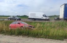 Zderzenie dwóch osobówek i busa na obwodnicy Opola