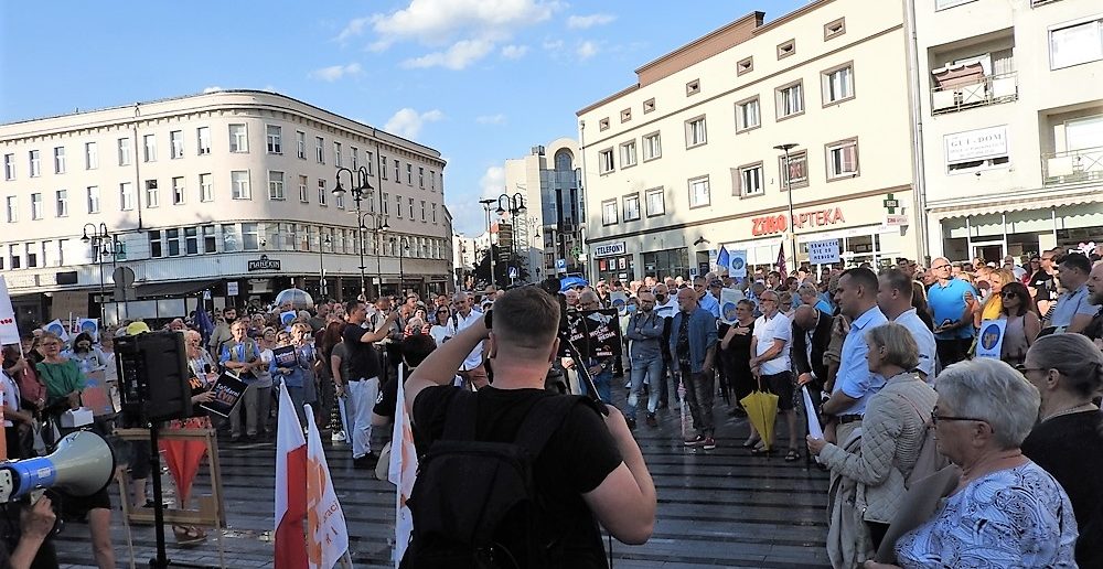 Wolni Ludzie z Opola pokazali moc. Tłumnie protestowali przeciwko Lex antyTVN