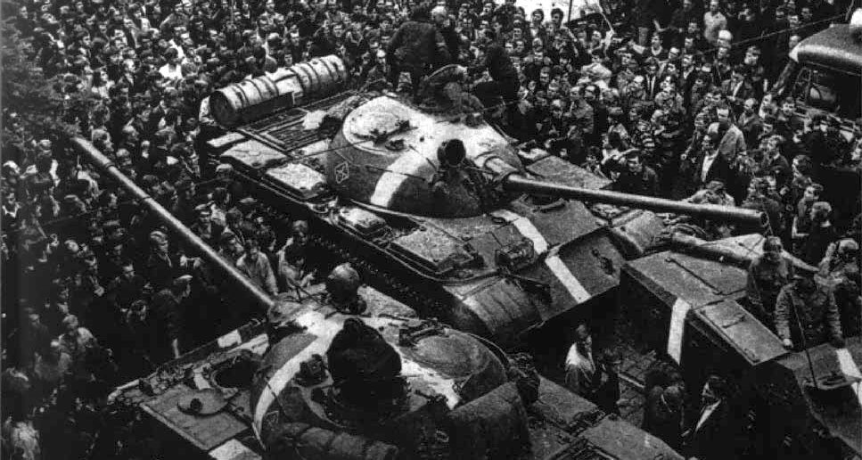 Czechosłowacja 68. Był szok, kiedy padł rozkaz: „Do taśmowania broni!”
